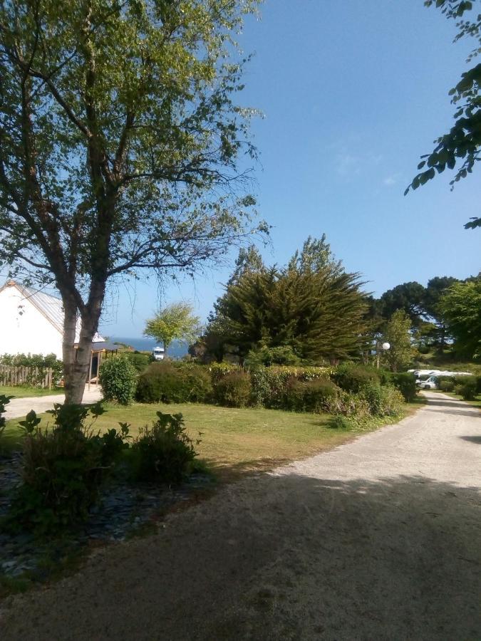 Les Hortensias Grande Tente Familiale Deux Chambres Et Sejour Vue Mer Sur Camping Nature Plestin-les-Greves Exterior photo